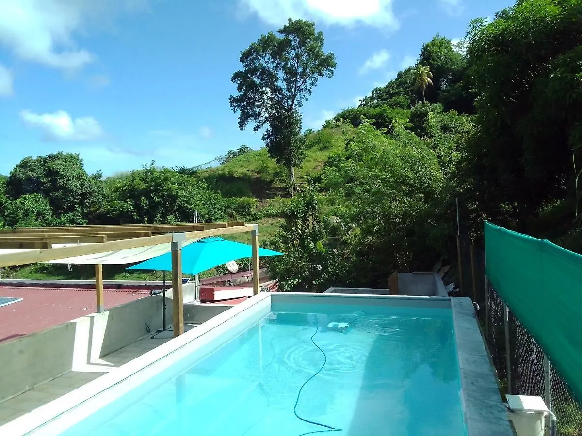 Villa La Poulette à Rivière-Pilote Chalet