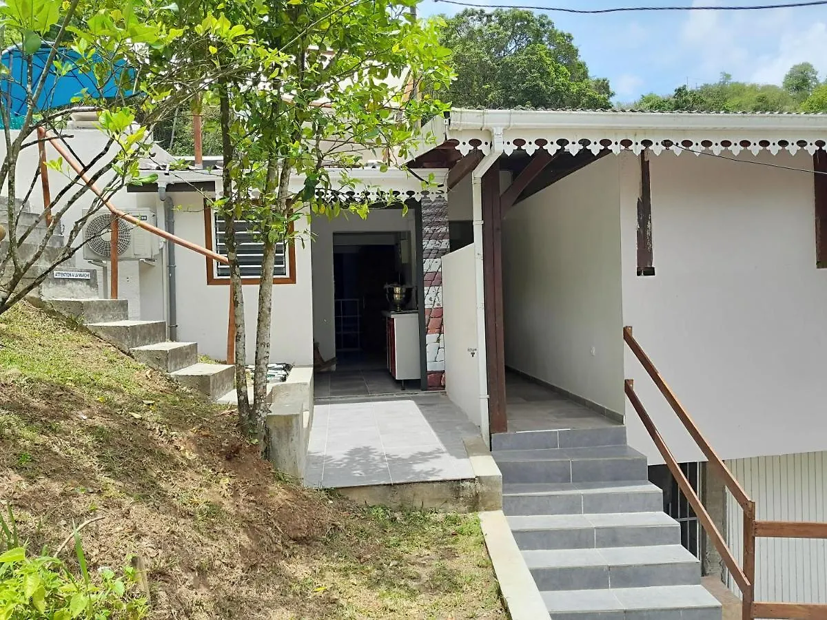 Chalet Villa La Poulette à Rivière-Pilote